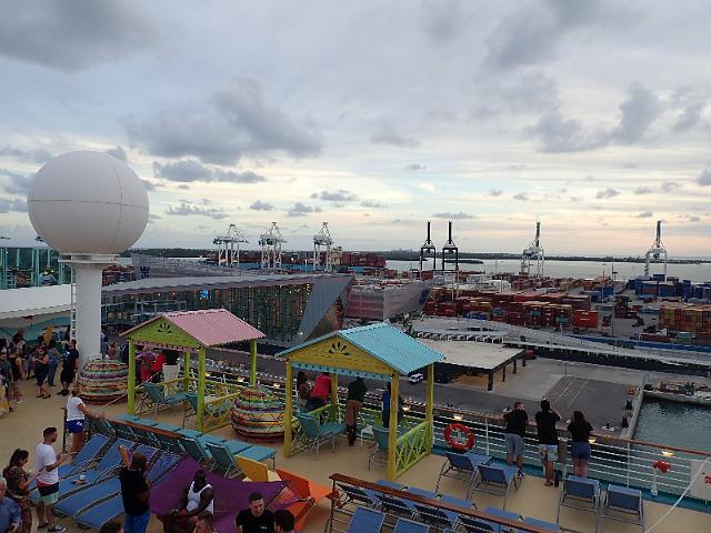 PB040066.JPG