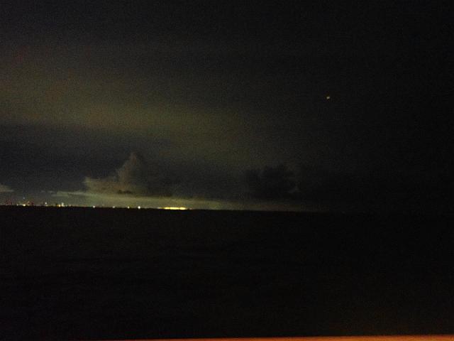 PB040100.JPG