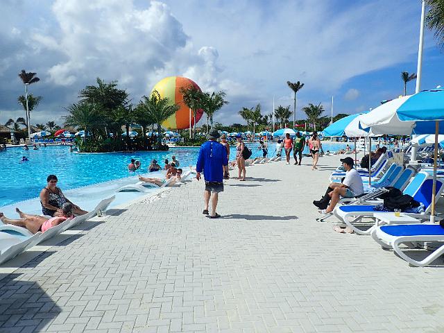 PB060331.JPG