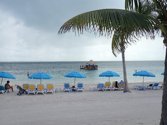 PB060349.JPG