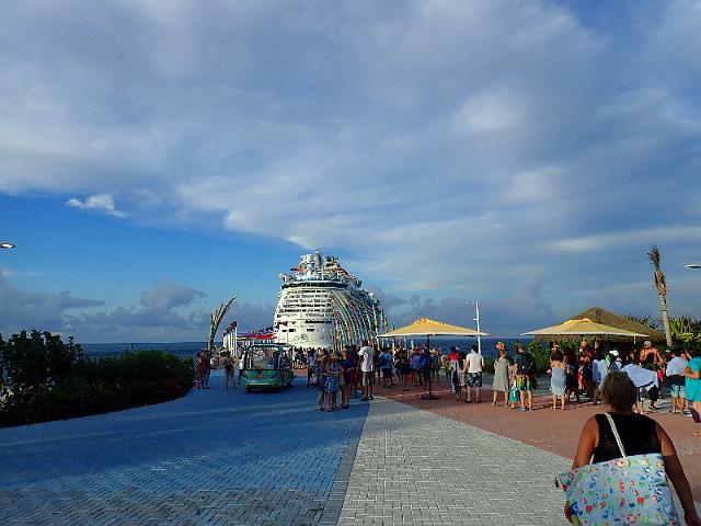 PB060369.JPG