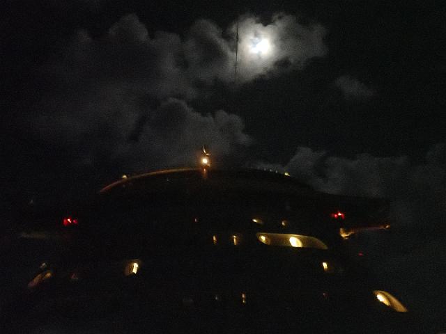 PB060410.JPG